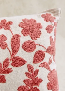 Sezane Coussin Brodé -  Grand Modèle- Les Tissus