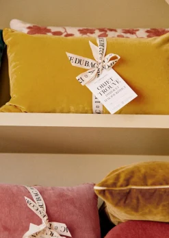 Sezane Coussin Velours Édition -  Petit Modèle- Les Tissus