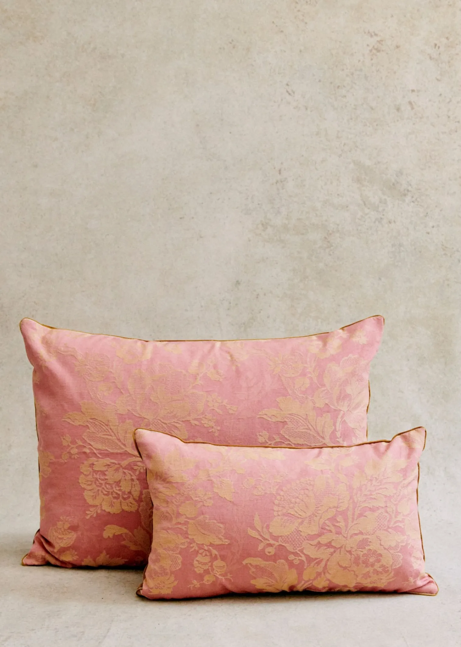 Sezane Coussin Vintage - Petit Modèle- Les Tissus