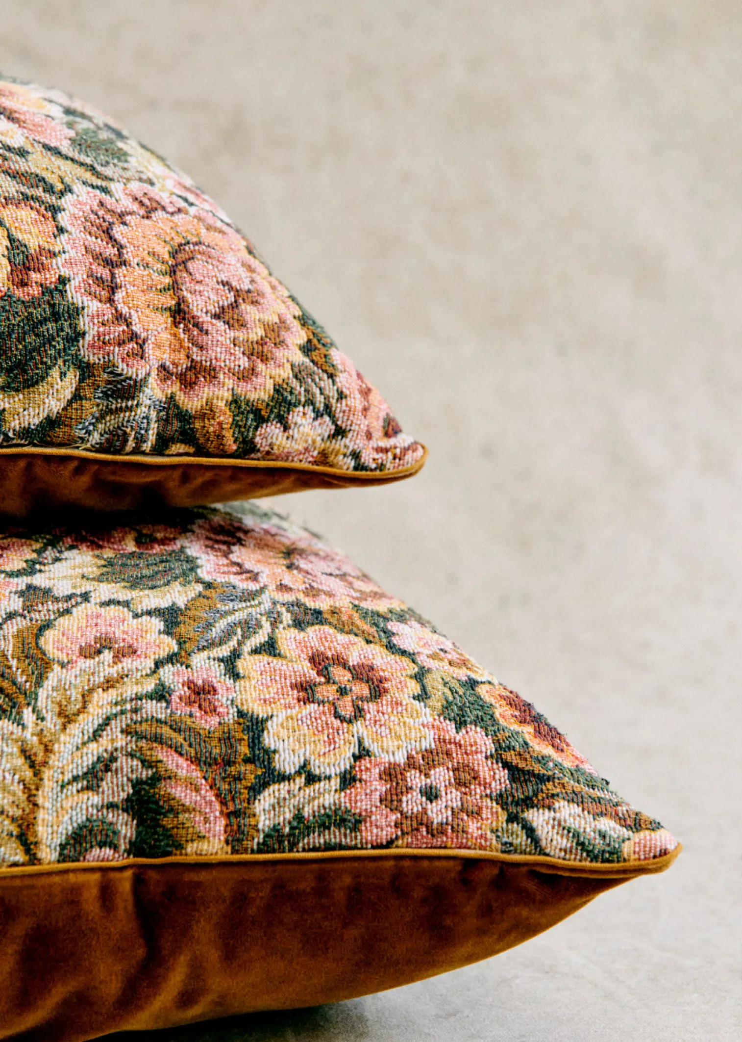 Sezane Coussin Vintage - Petit Modèle- Les Tissus