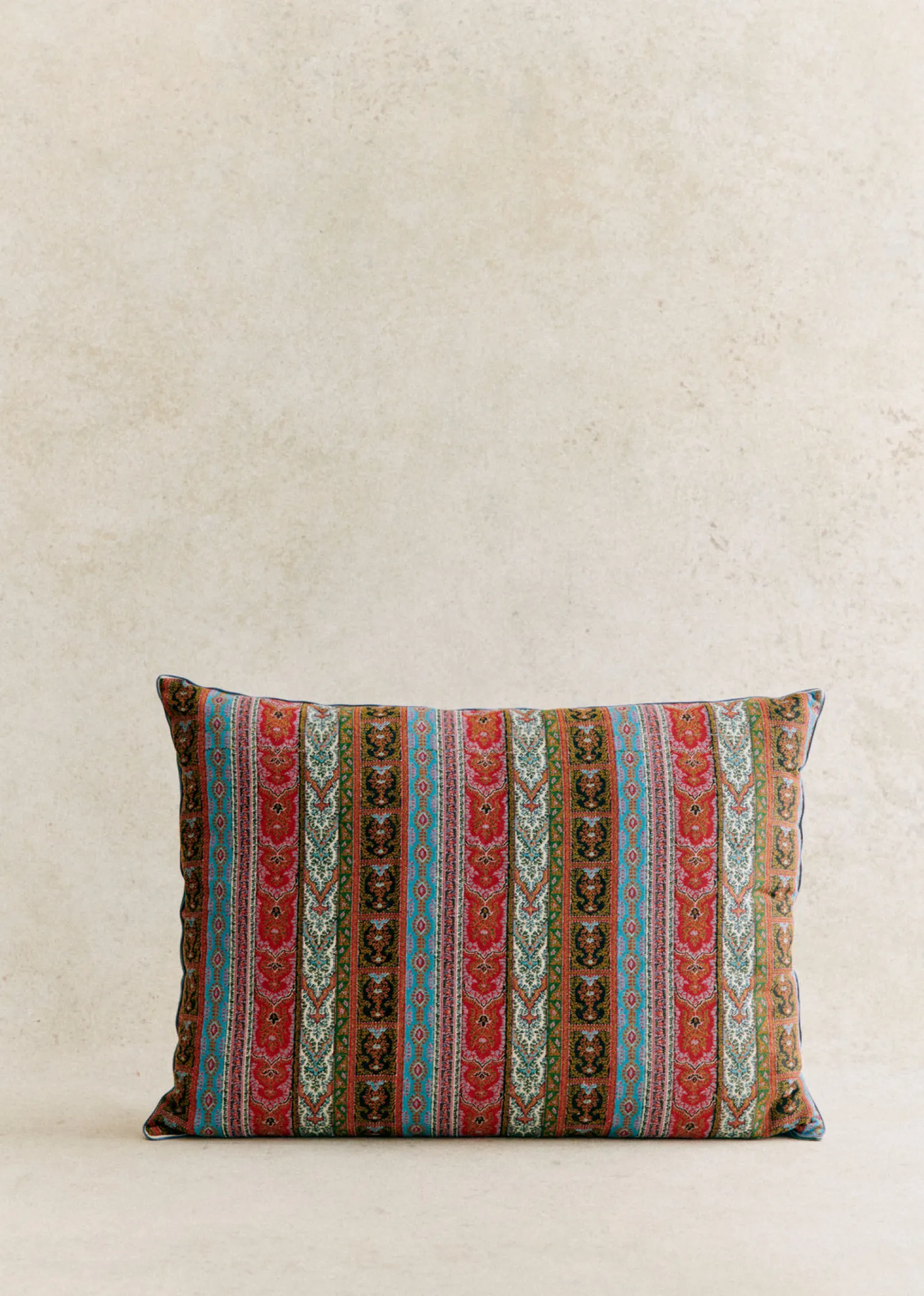 Sezane Coussin Vintage - Très Grand Modèle- La Sélection Vintage