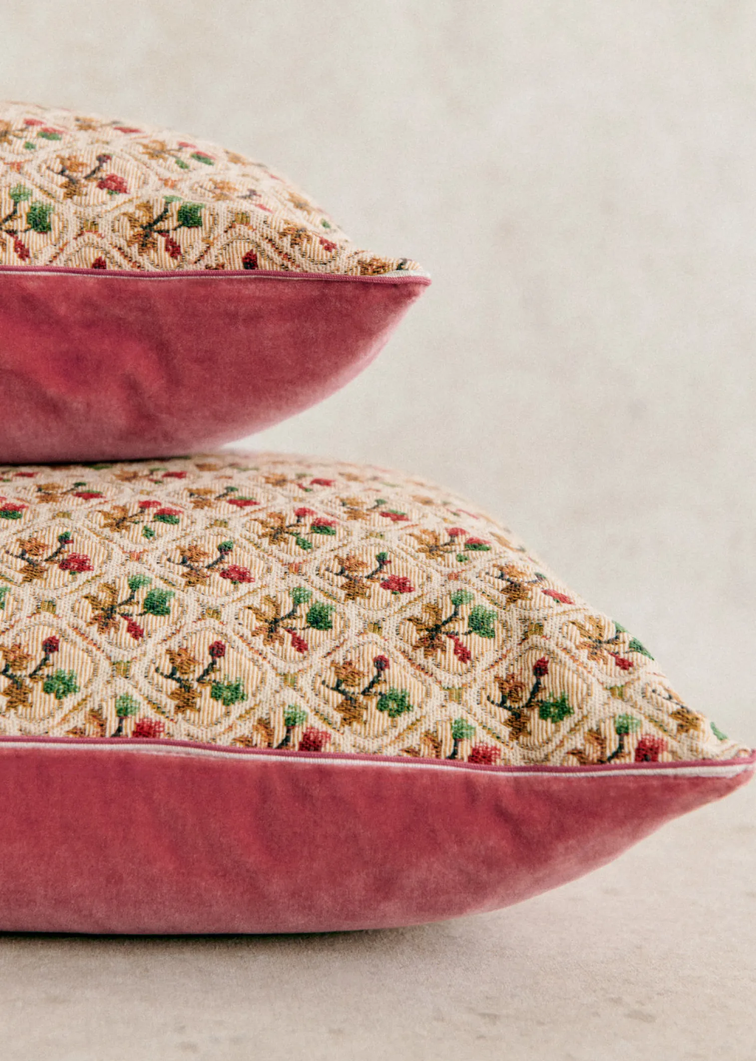 Sezane Coussin Vintage - Très Grand Modèle- La Sélection Vintage|Les Tissus