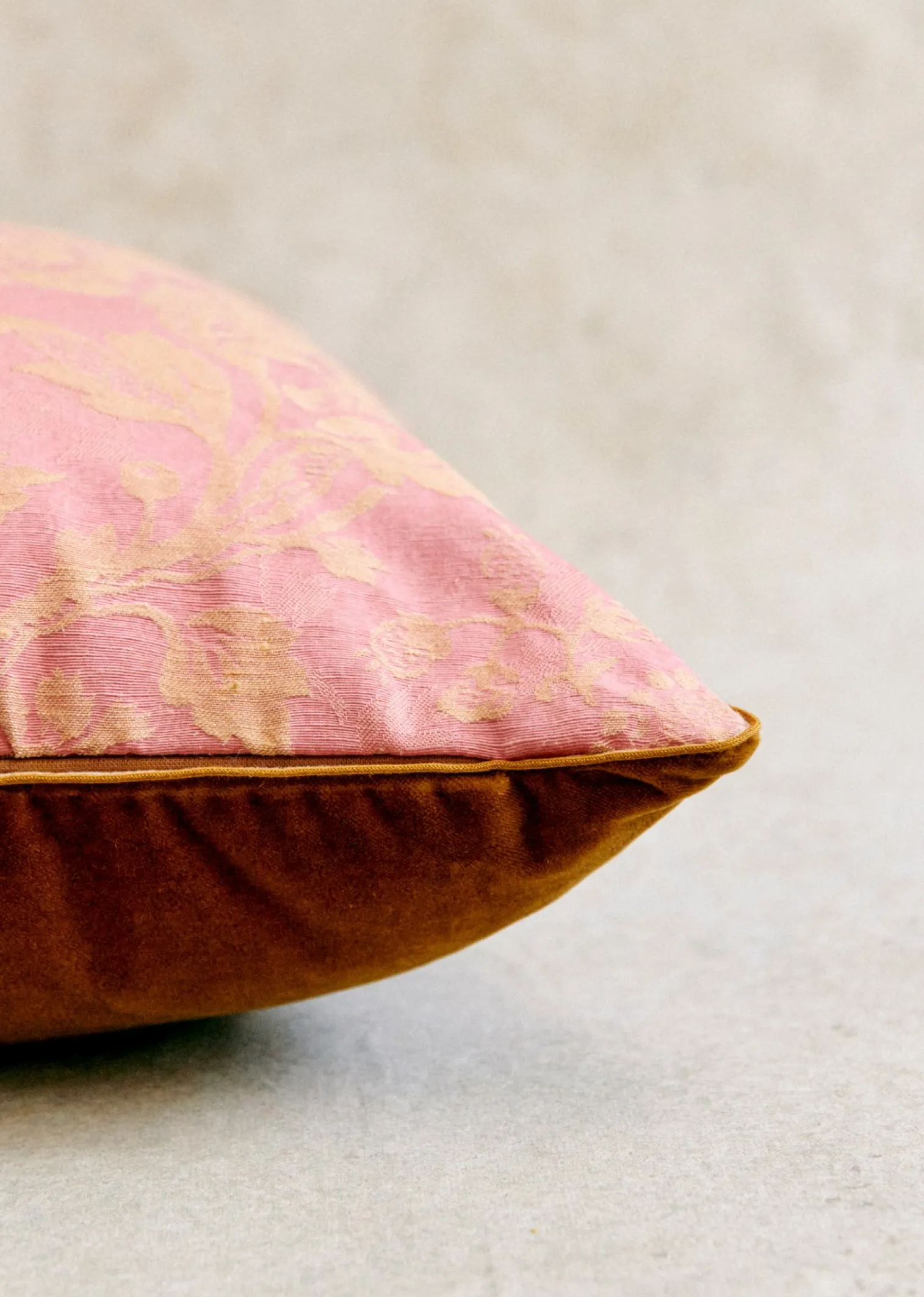 Sezane Coussin Vintage - Très Grand Modèle- La Sélection Vintage