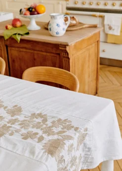 Sezane Nappe Brodée- Les Tissus|La Vaisselle