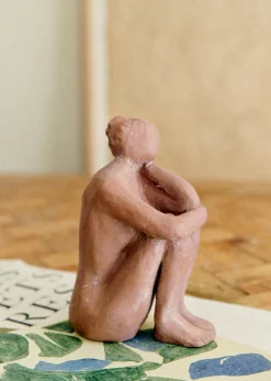 Sezane Sculpture Guénolée Courcoux - Femme Dans Ses Pensées Petit Modèle- Les Invités