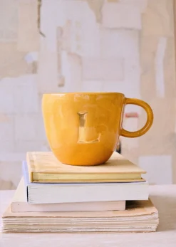 Sezane Sézane Maison - Mug Appolline Ocre- Lifestyle