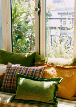 Sezane Coussin Tissé Madras -  Grand Modèle- Les Tissus